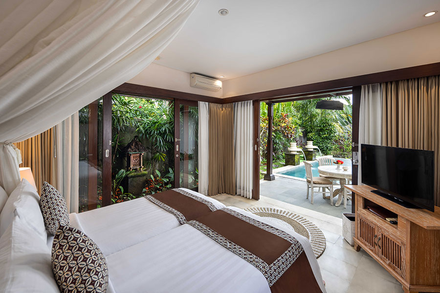 lagoon-pool-villa-4