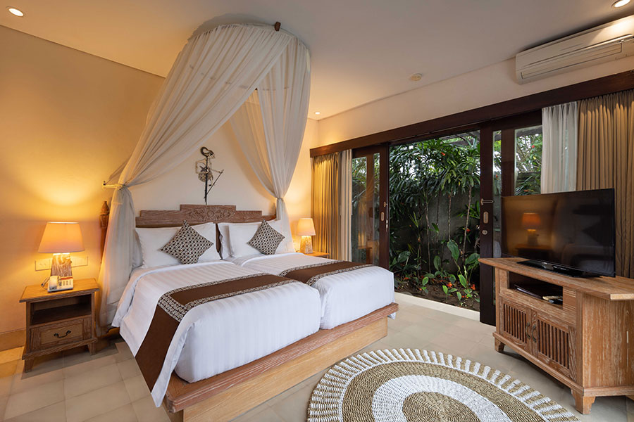 lagoon-pool-villa-7
